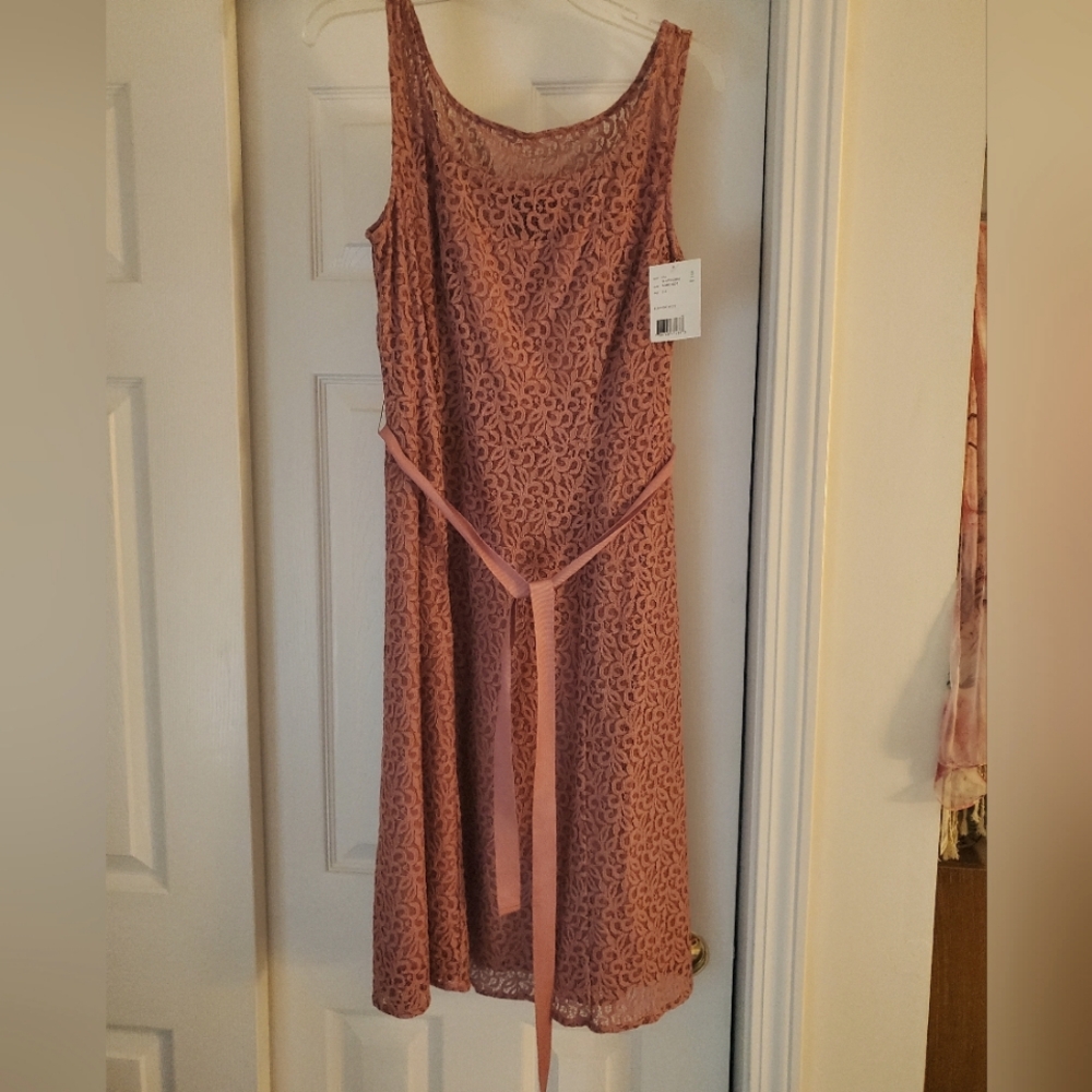 Dressy Casual Lace dress new